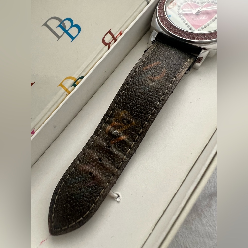 👑✅PRICE FIRM✅Vintage Dooney & Bourke Pink Crystal Monogram Watch - Picture 6 of 17